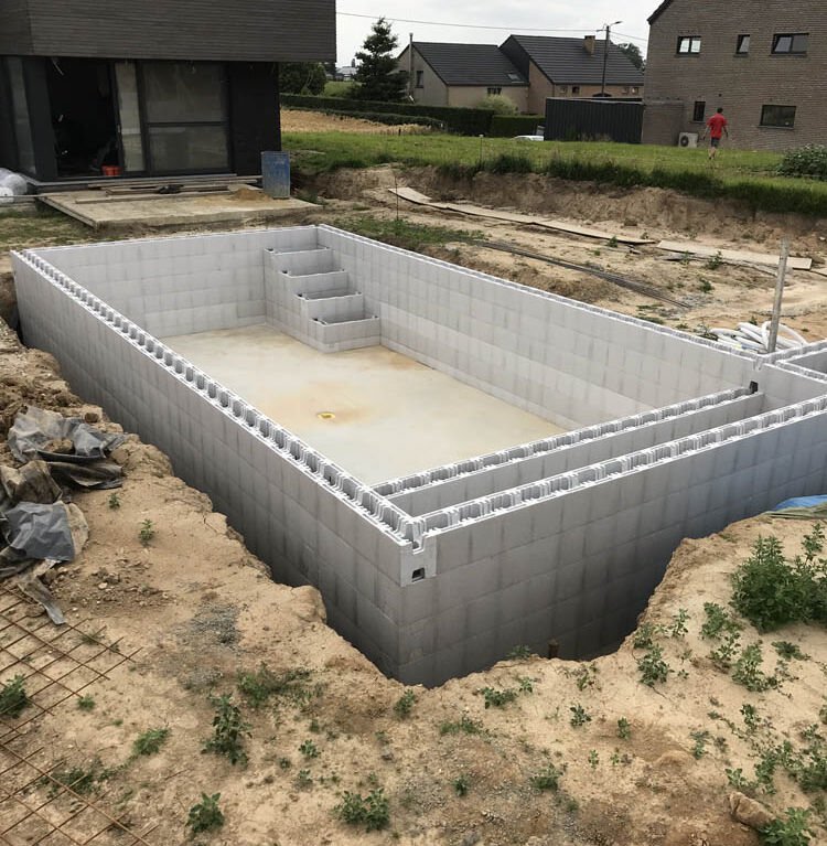 196 Construction d’une piscine