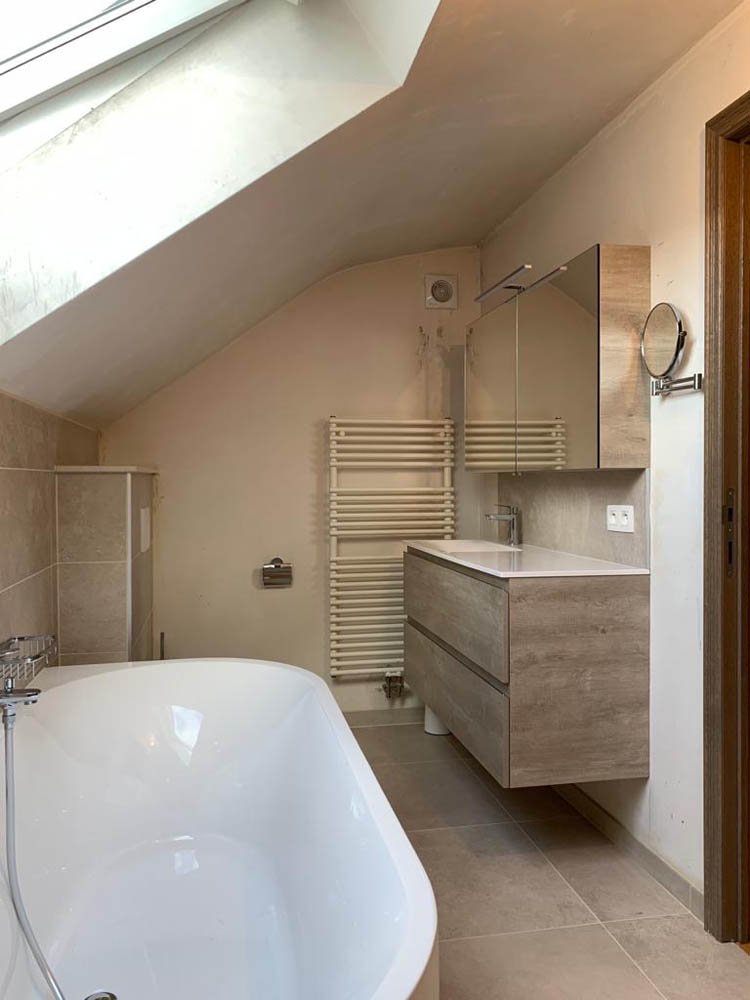 373 Salle de bain complète