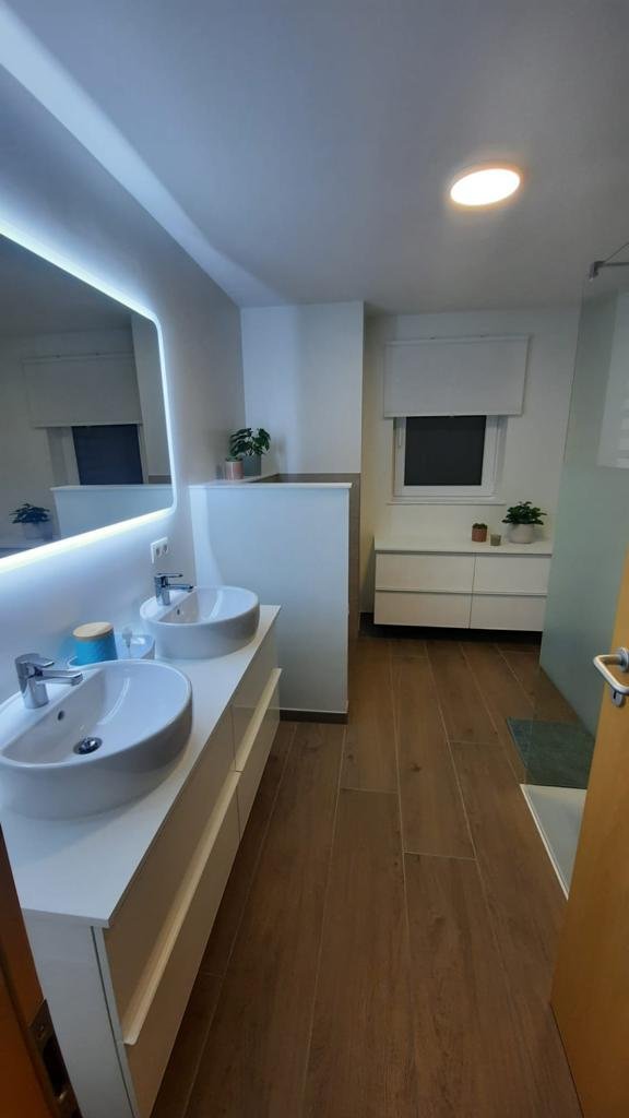 389 Salle de bain complète